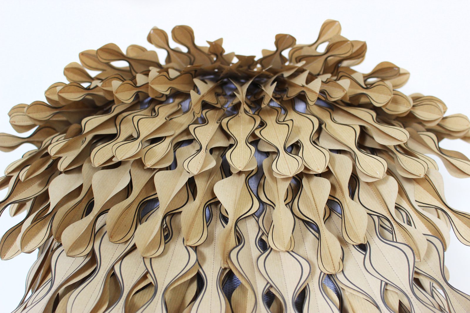 Sculpture florale en papier